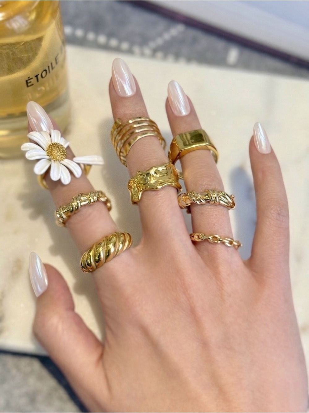 8 for $25‼️Chic Gold Statement Ring Set